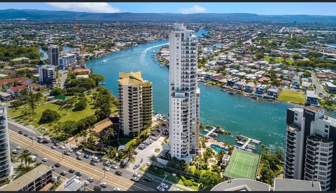 The Pinnacle Apartments Gold Coast Dış mekan fotoğraf